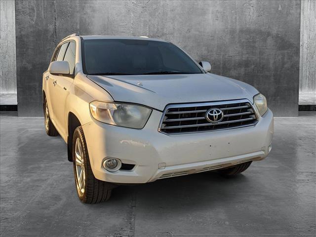 used 2009 Toyota Highlander car, priced at $11,495