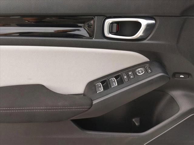 used 2025 Honda Civic Hybrid car, priced at $27,995