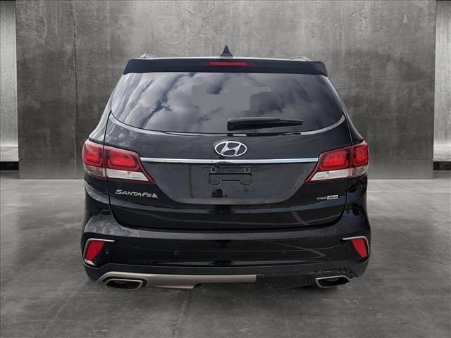 used 2018 Hyundai Santa Fe car, priced at $17,114