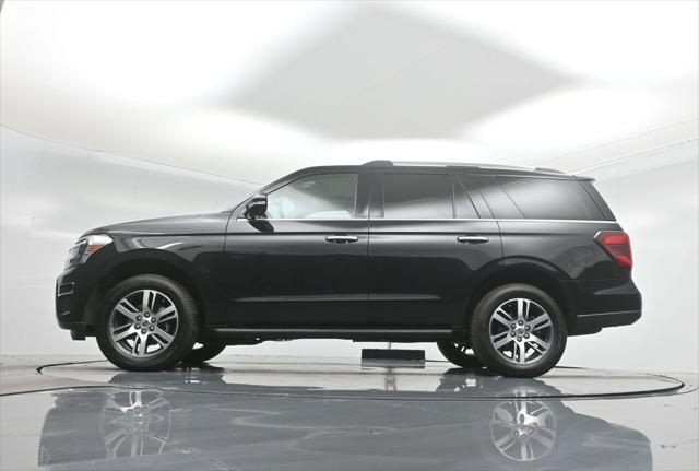 used 2024 Ford Expedition car, priced at $60,000