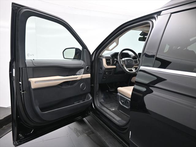 used 2024 Ford Expedition car, priced at $60,000