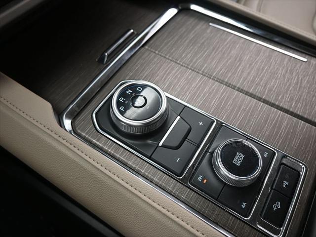 used 2024 Ford Expedition car, priced at $60,000