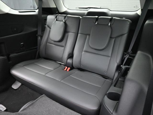 new 2025 Ford Explorer car, priced at $41,618