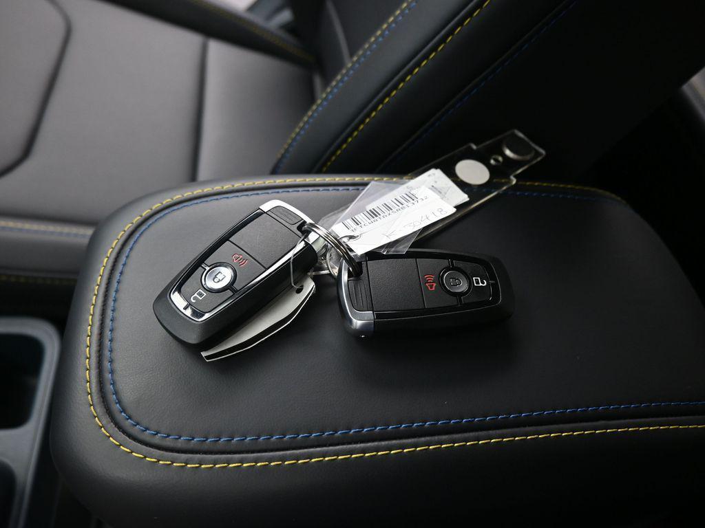 new 2025 Ford Maverick car, priced at $39,695