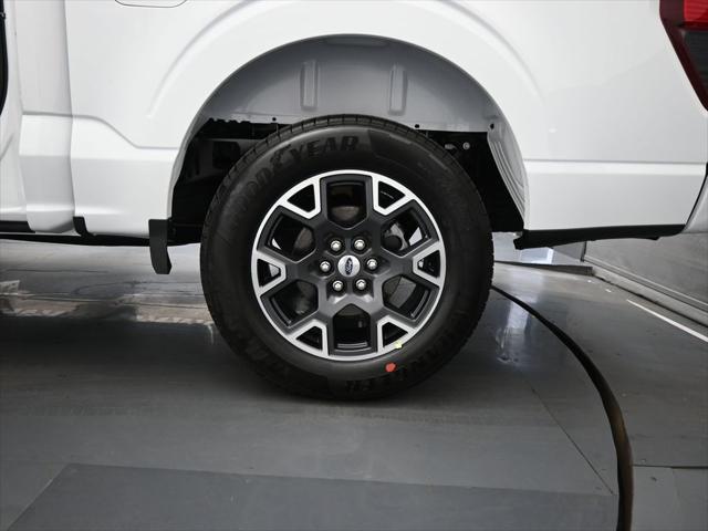 new 2025 Ford F-150 car, priced at $43,182