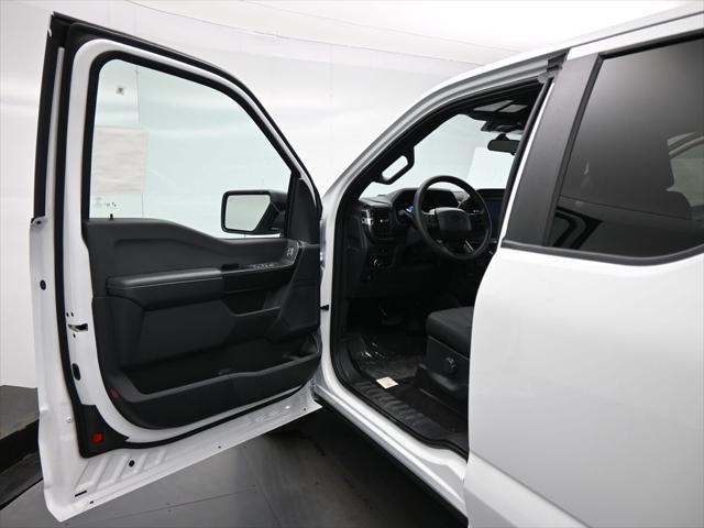 new 2025 Ford F-150 car, priced at $41,051