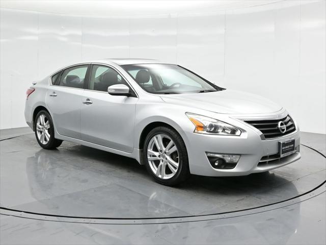 used 2013 Nissan Altima car, priced at $9,250