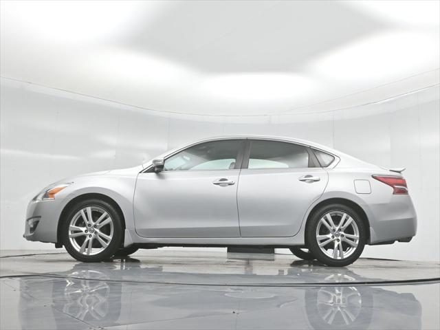 used 2013 Nissan Altima car, priced at $9,250