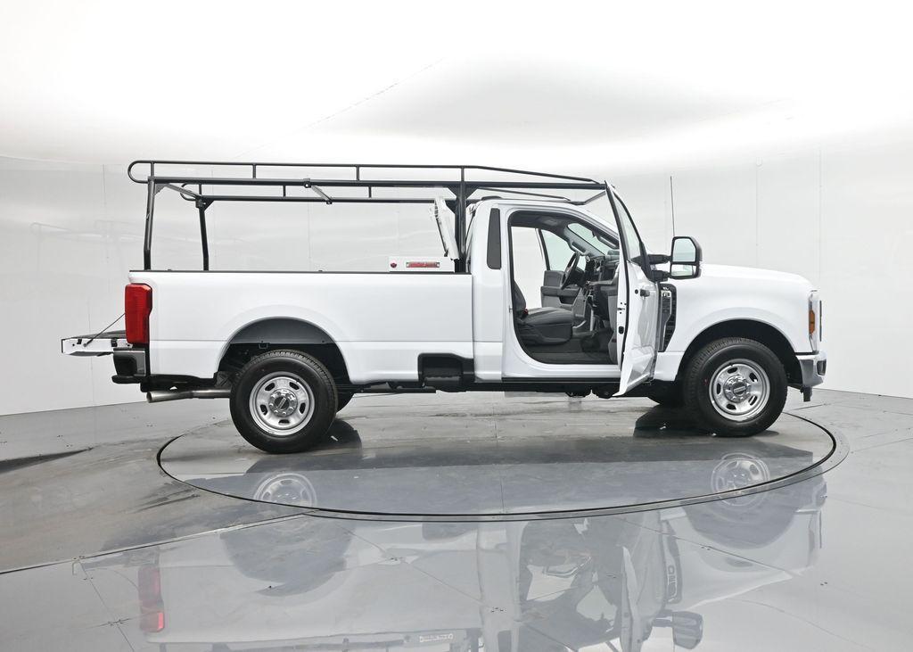 new 2024 Ford F-350 car, priced at $39,279