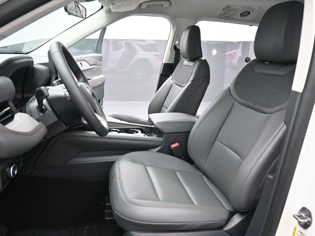 new 2025 Ford Explorer car, priced at $41,440