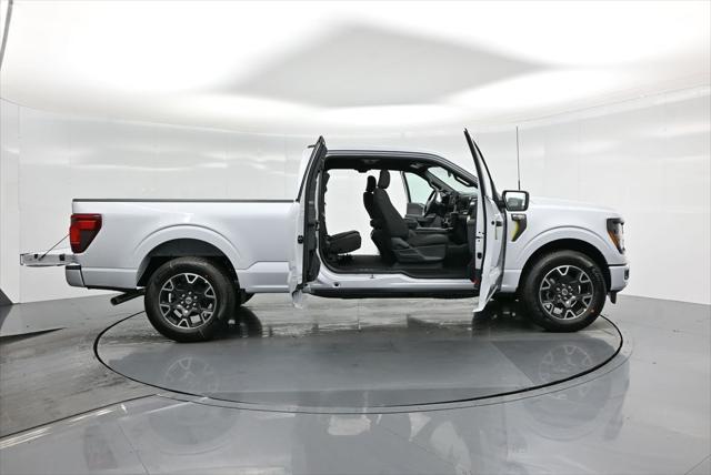new 2025 Ford F-150 car, priced at $41,051
