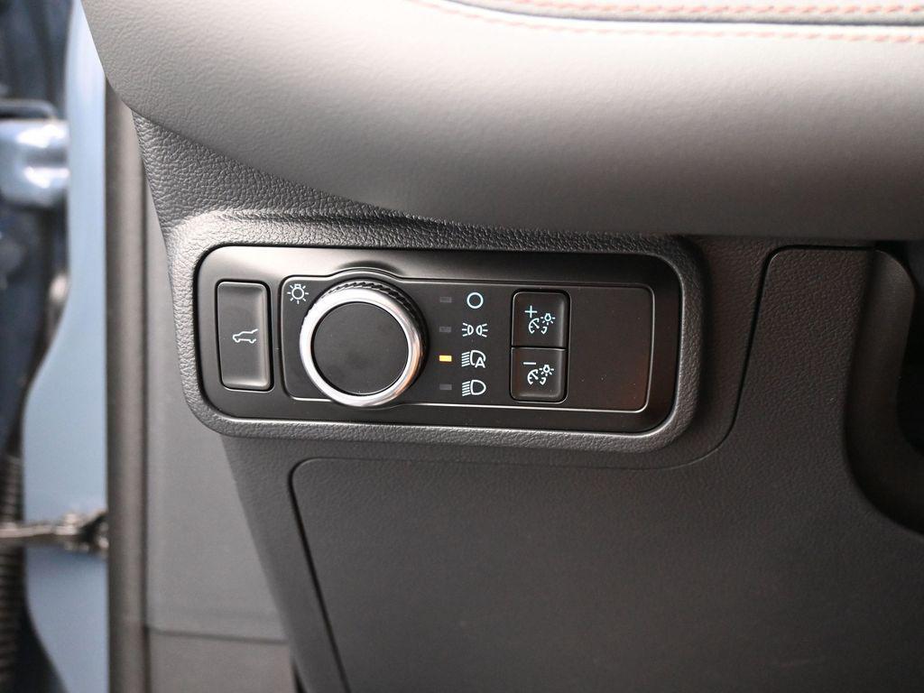 new 2025 Ford Explorer car, priced at $41,140
