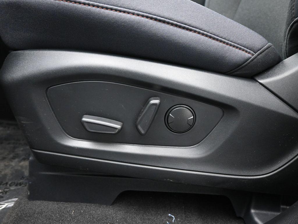 new 2025 Ford Explorer car, priced at $41,140