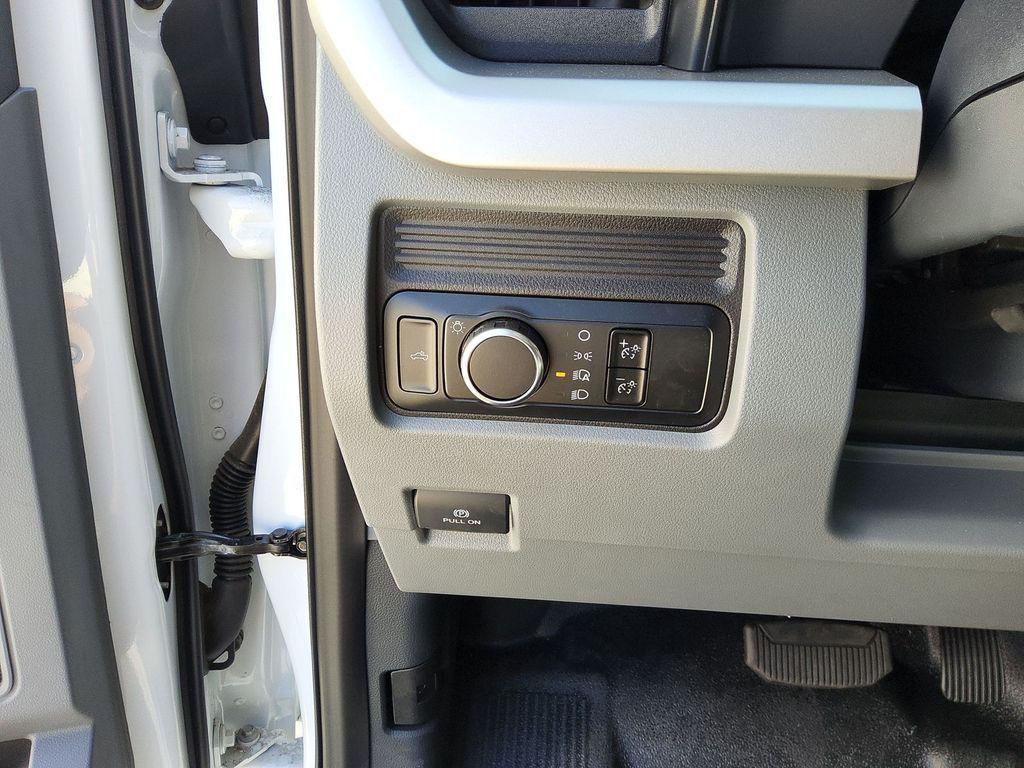 new 2024 Ford F-450 car, priced at $59,580
