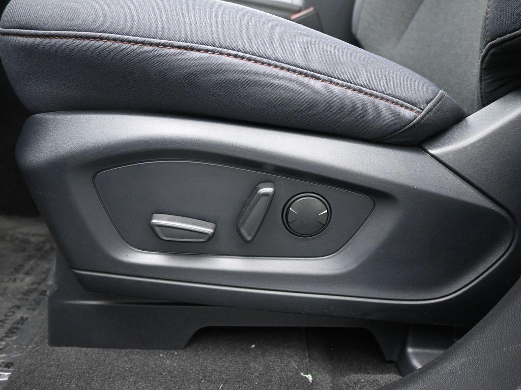 new 2025 Ford Explorer car, priced at $40,645