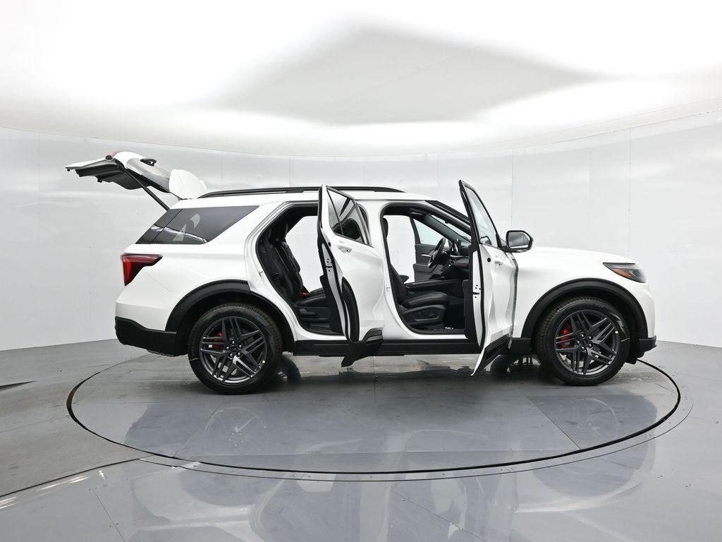 new 2025 Ford Explorer car, priced at $60,825