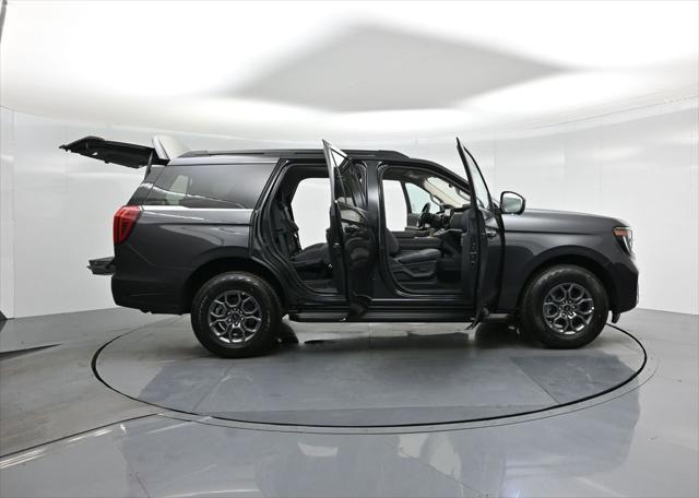 new 2025 Ford Expedition car, priced at $64,490
