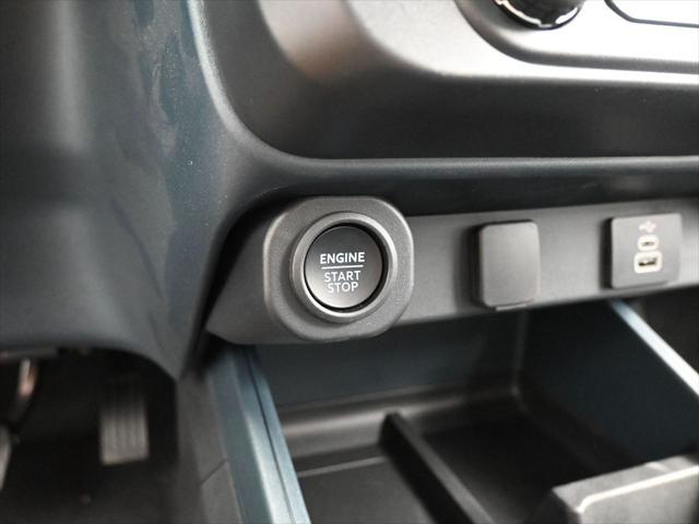 new 2025 Ford Maverick car, priced at $35,610