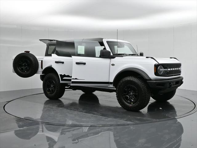 new 2024 Ford Bronco car, priced at $65,370