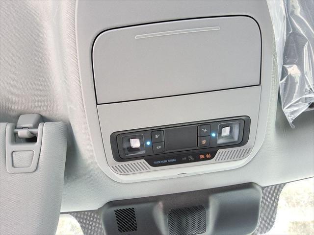 new 2025 Ford F-250 car, priced at $47,895