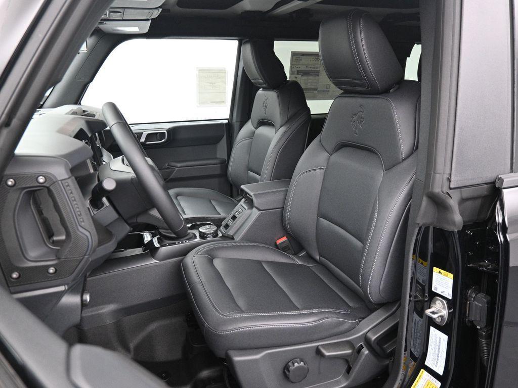 new 2025 Ford Bronco car, priced at $47,595
