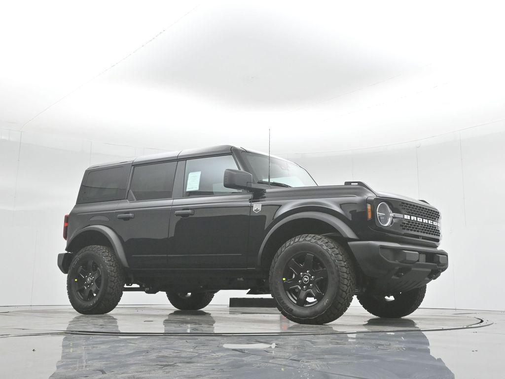 new 2025 Ford Bronco car, priced at $47,595