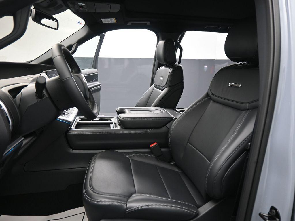 new 2025 Ford Expedition car, priced at $82,365
