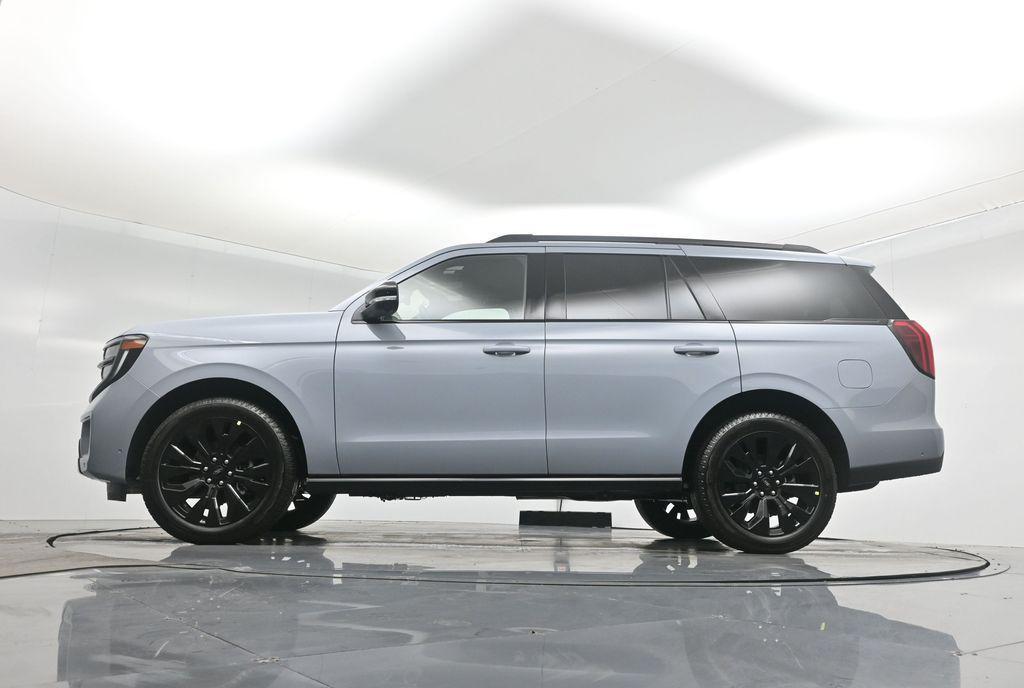 new 2025 Ford Expedition car, priced at $82,365