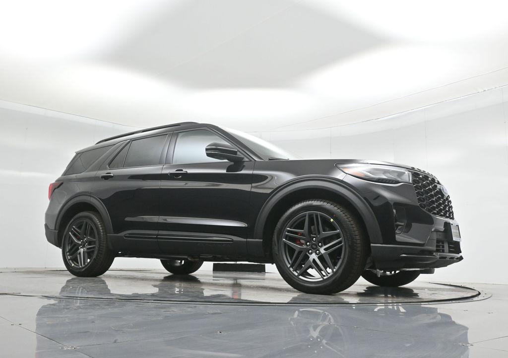 new 2025 Ford Explorer car, priced at $61,310