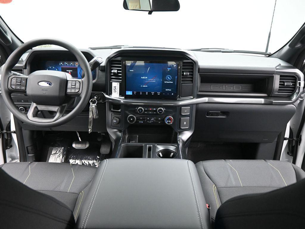 new 2025 Ford F-150 car, priced at $40,195