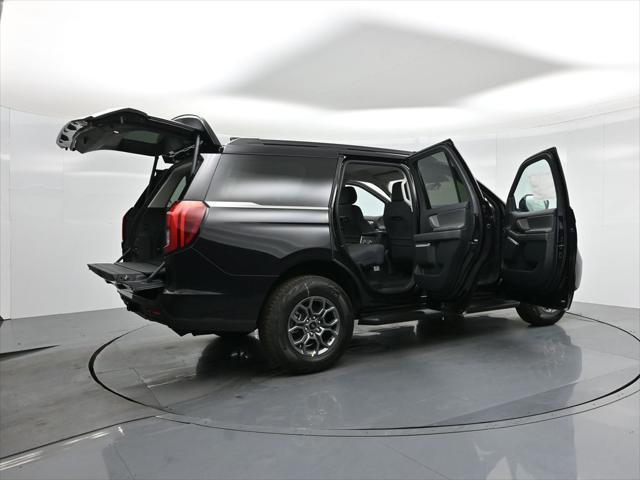 new 2025 Ford Expedition car, priced at $66,995