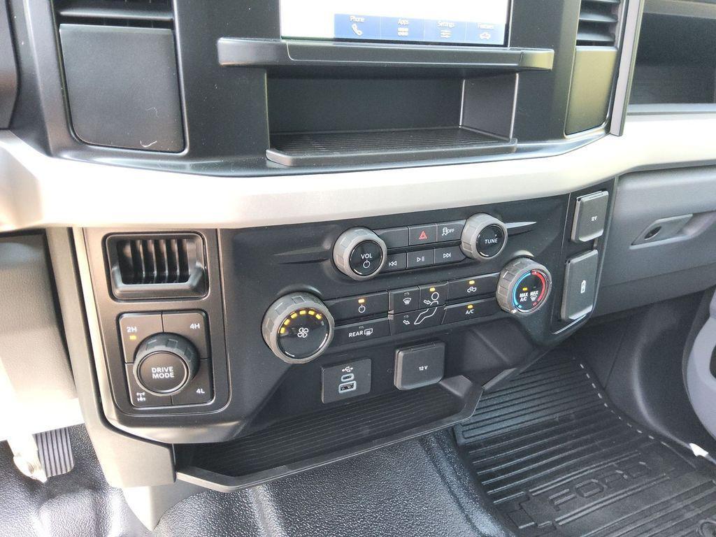 new 2025 Ford F-350 car, priced at $57,585