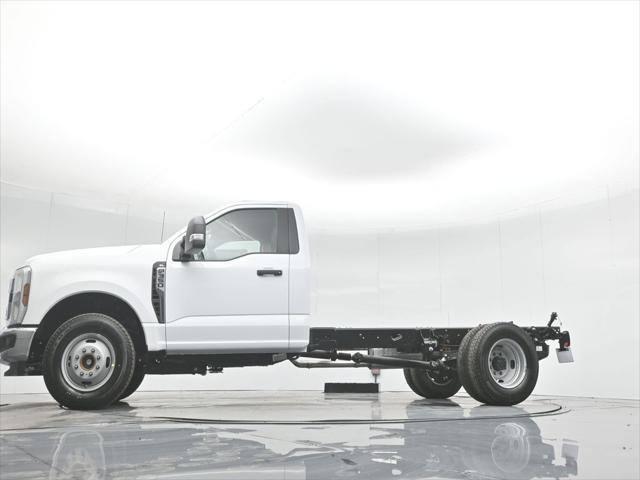 new 2025 Ford F-350 car, priced at $53,925