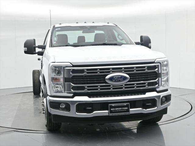 new 2025 Ford F-350 car, priced at $53,925