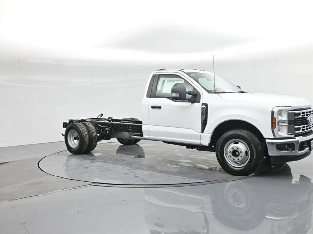 new 2025 Ford F-350 car, priced at $53,925