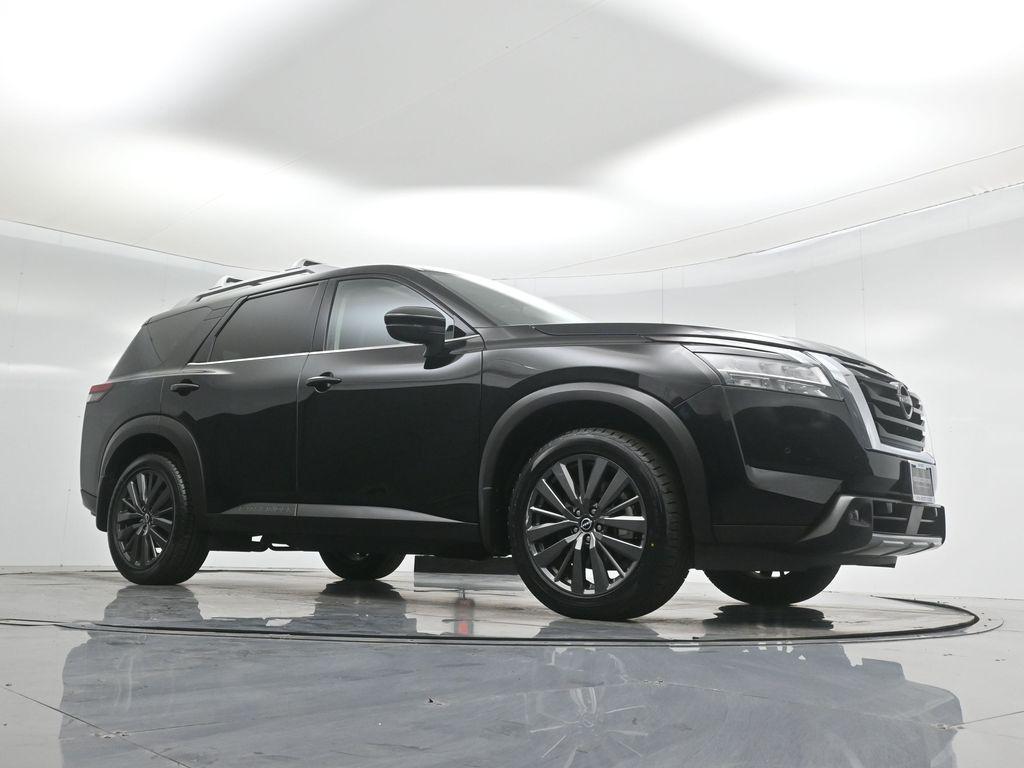 used 2022 Nissan Pathfinder car, priced at $31,000