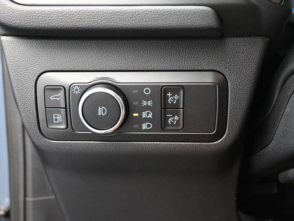 new 2025 Ford Escape PHEV car, priced at $33,530
