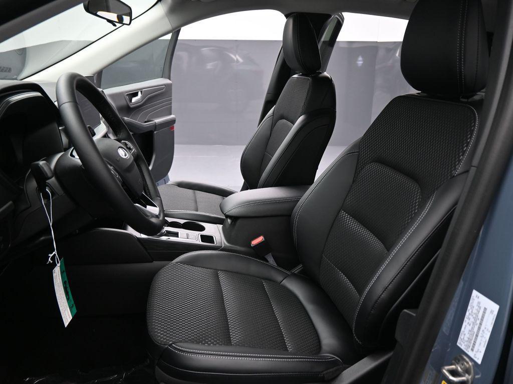 new 2025 Ford Escape PHEV car, priced at $33,530