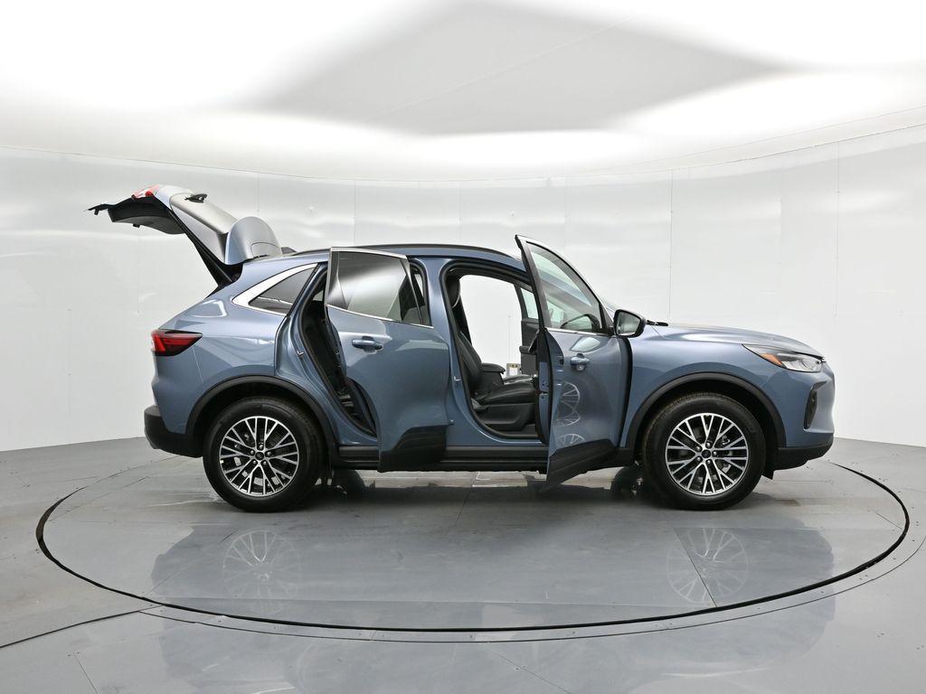 new 2025 Ford Escape PHEV car, priced at $33,530