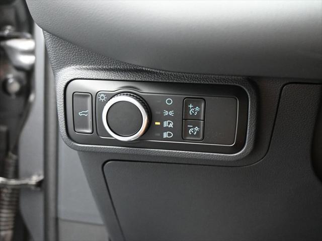 new 2025 Ford Explorer car, priced at $40,645