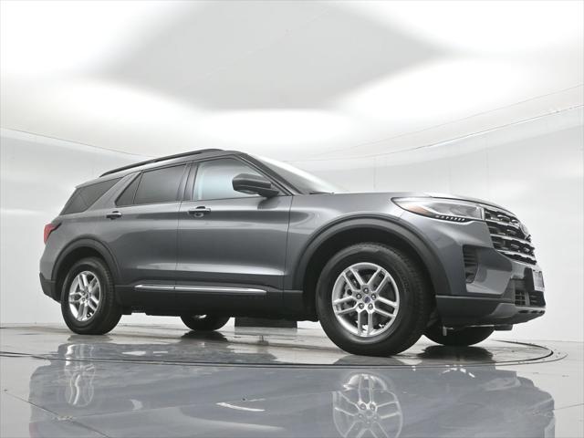 new 2025 Ford Explorer car, priced at $40,645