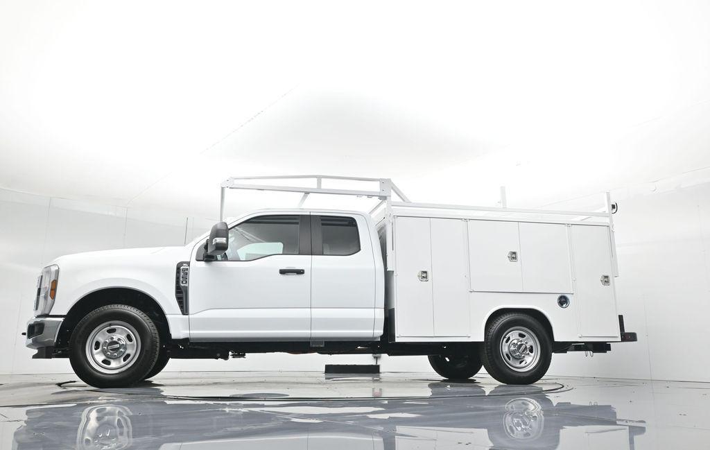 new 2025 Ford F-350 car, priced at $76,120