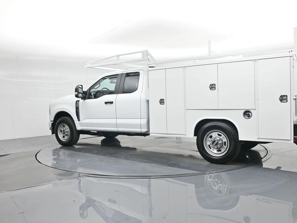 new 2025 Ford F-350 car, priced at $76,120