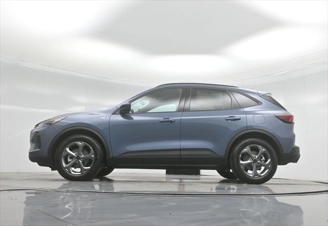 new 2025 Ford Escape car, priced at $33,190