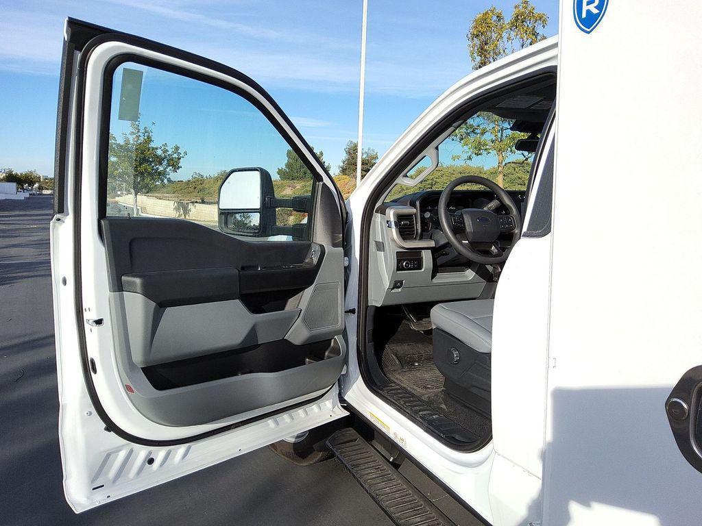 new 2024 Ford F-450 car, priced at $81,273