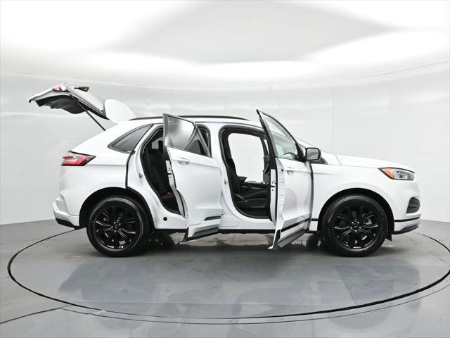 used 2022 Ford Edge car, priced at $23,000