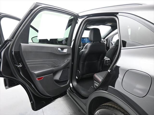 new 2025 Ford Escape car, priced at $33,195