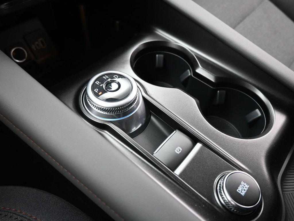 new 2025 Ford Explorer car, priced at $40,395