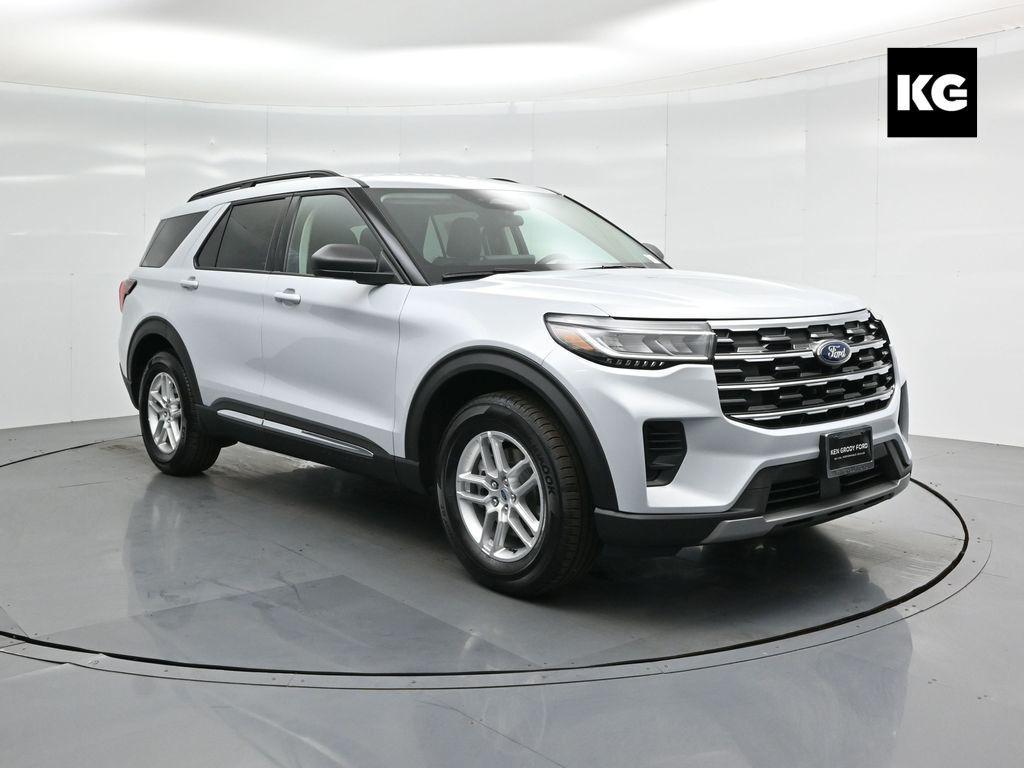 new 2025 Ford Explorer car, priced at $40,395