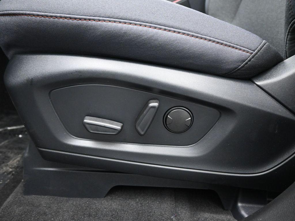 new 2025 Ford Explorer car, priced at $40,395